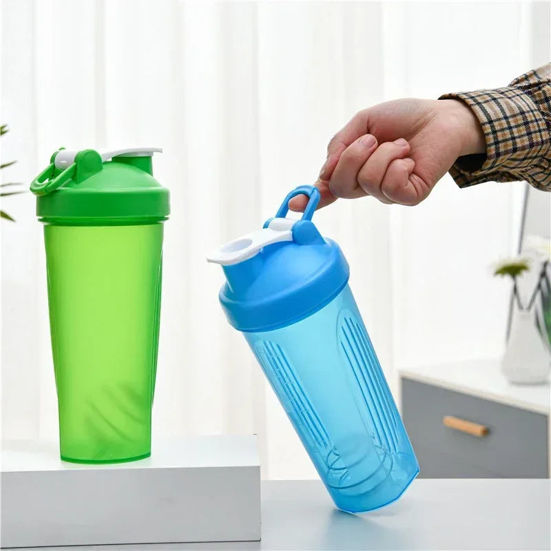 600ml Portable Protein Shaker with Scale